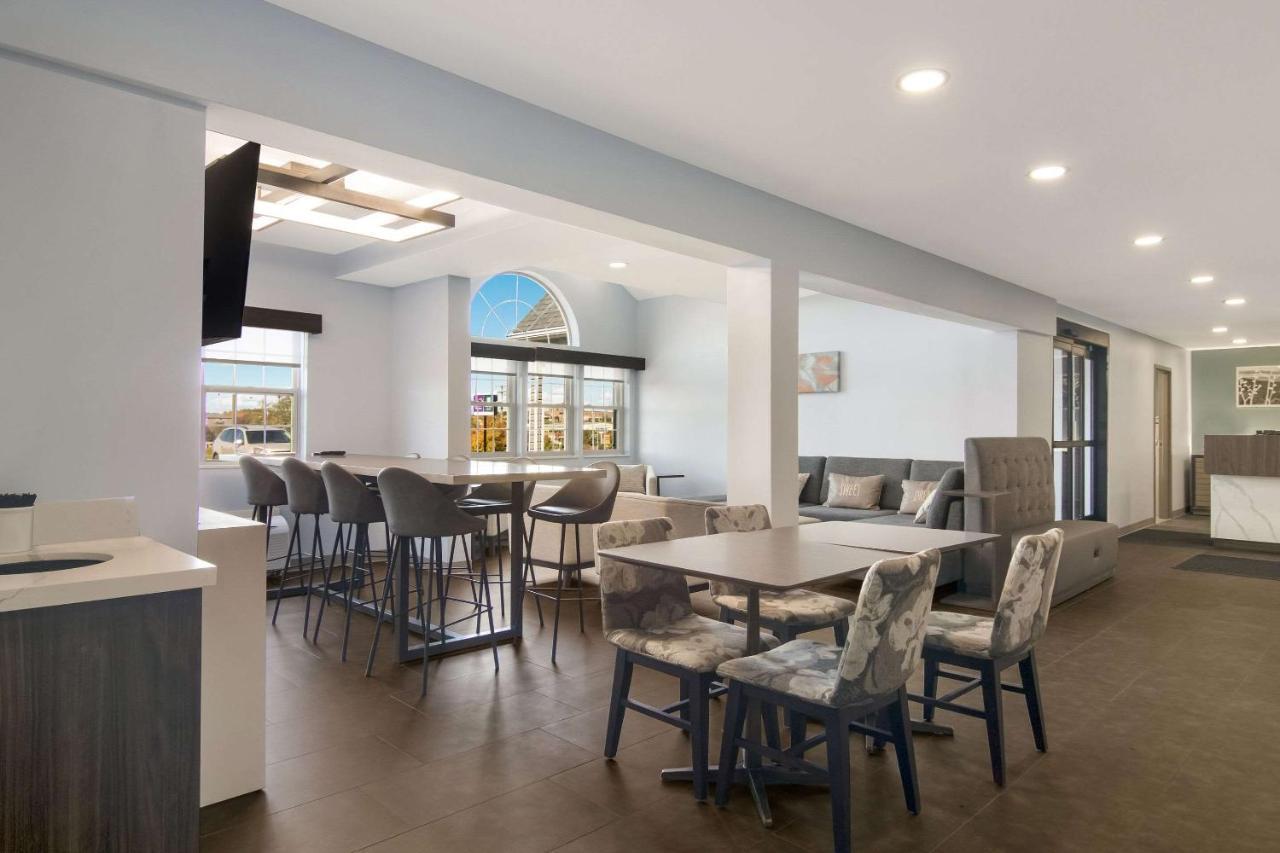 Sleep Inn & Suites Clarion, Pa Near I-80 Екстериор снимка